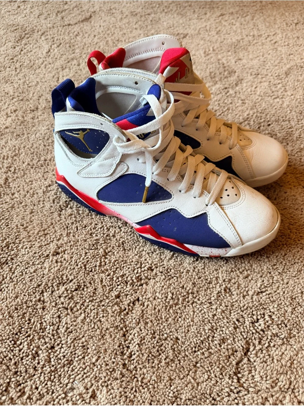 Jordan mens High-Top Sneakers - White / Navy / Red